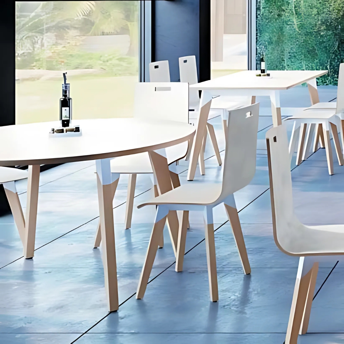 Table_réunion_ronde_bois_entreprise