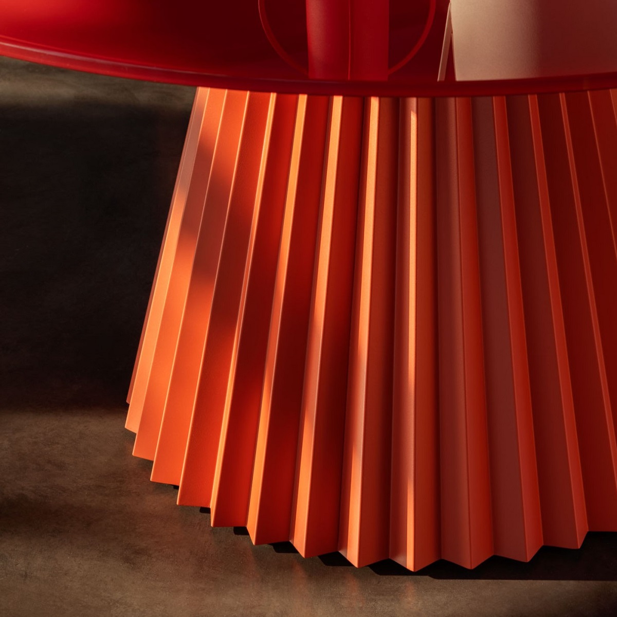 Table_ronde_bureau_piètement_design