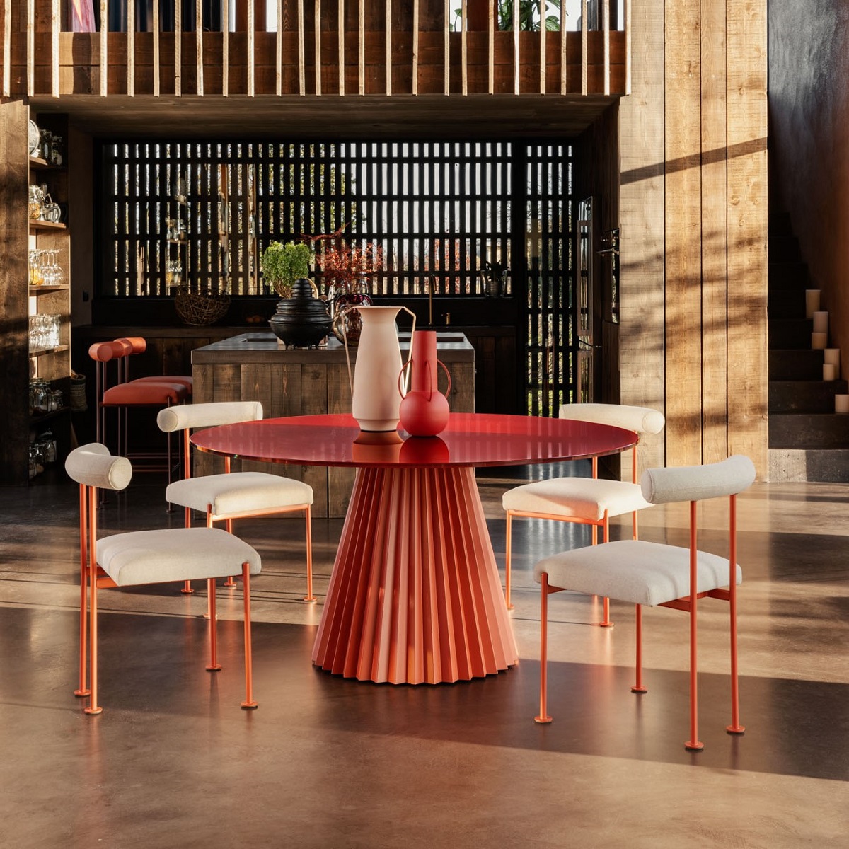 Table_ronde_bureau_bois_peint