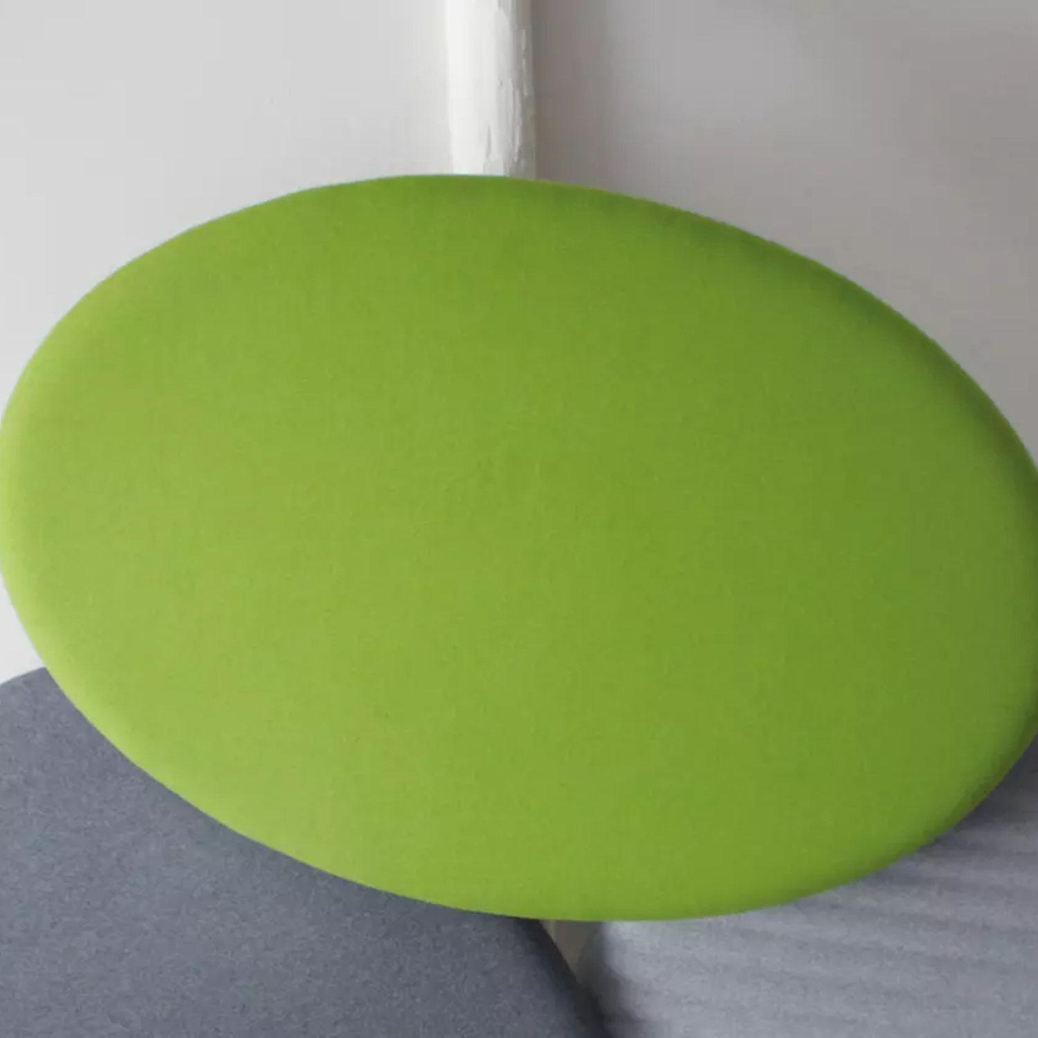 Panneau acoustique oval suspendu pour plafond
