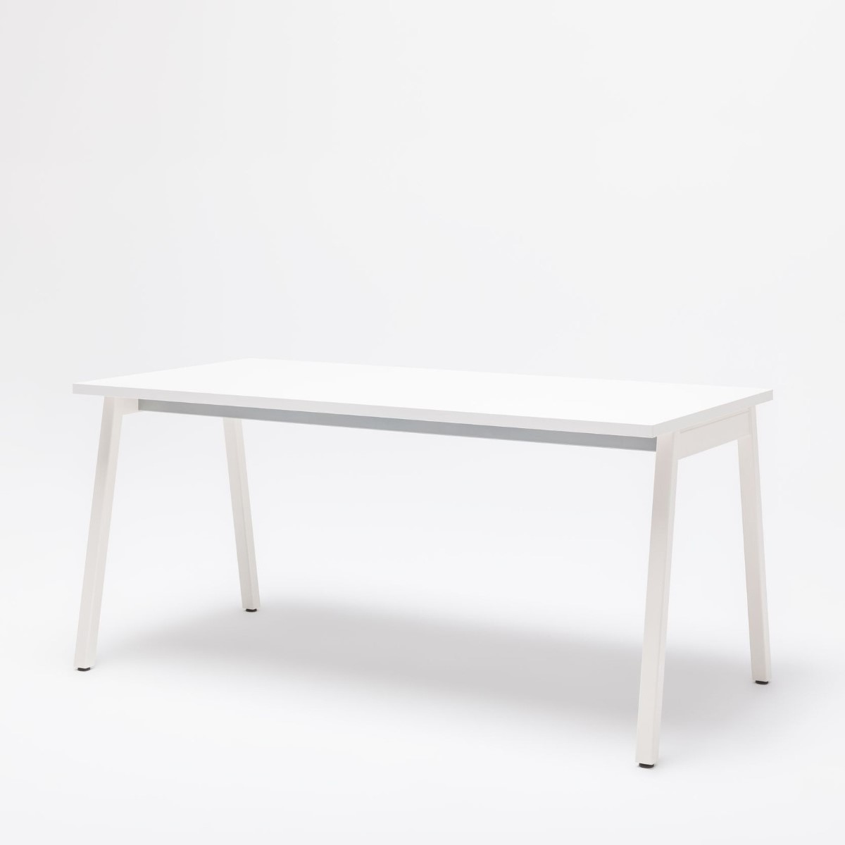 Bureau individuel avec piètement tréteau pas cher