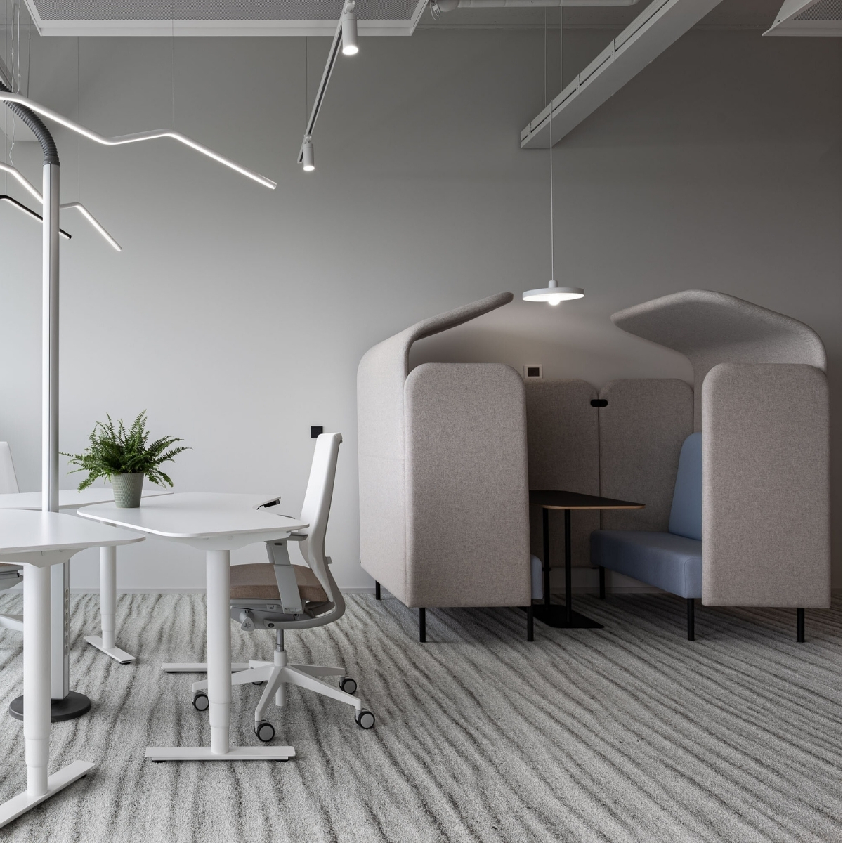 Cabine_réunion_4_places_ouvertes_bureau
