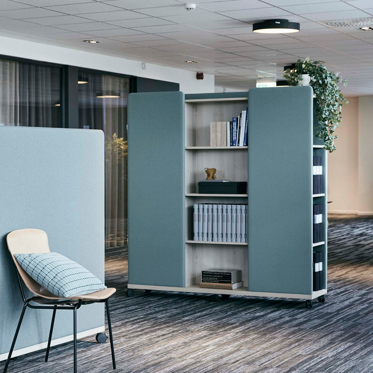 Rangement acoustique mobile avec étagères H 180 cm