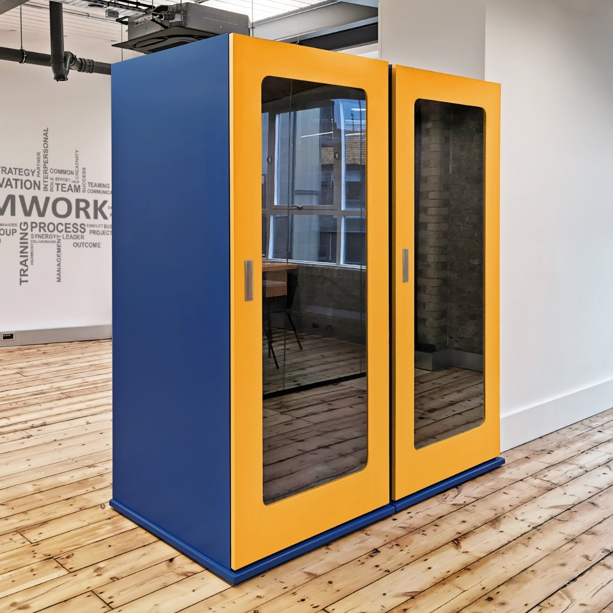 Cabine_acoustique_une_personne_pas_chère_bureau