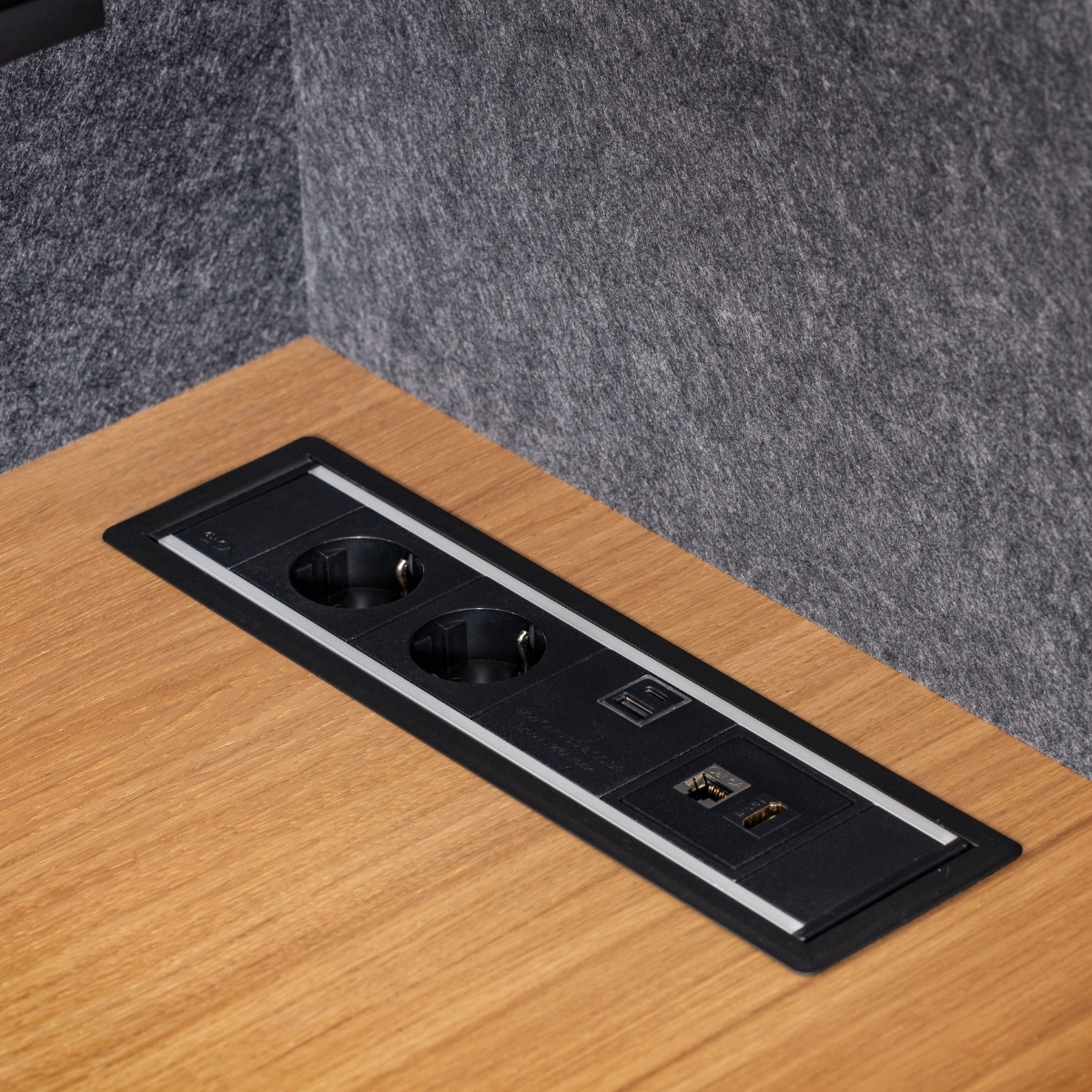 Cabine_confidentialité_acoustique_électrifiée