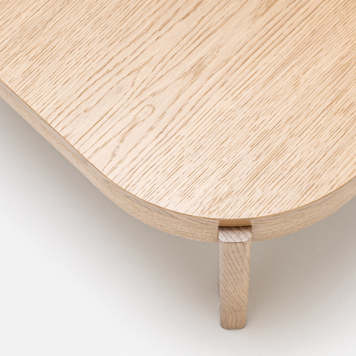 Banquette_poutre_2_places_table_bois