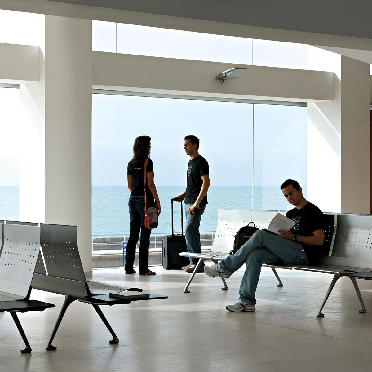 Chaises_poutre_métallique_fixation_sol