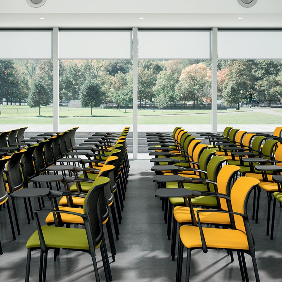 Chaise_conférence_polyvalente_empilable_tablette_écritoire