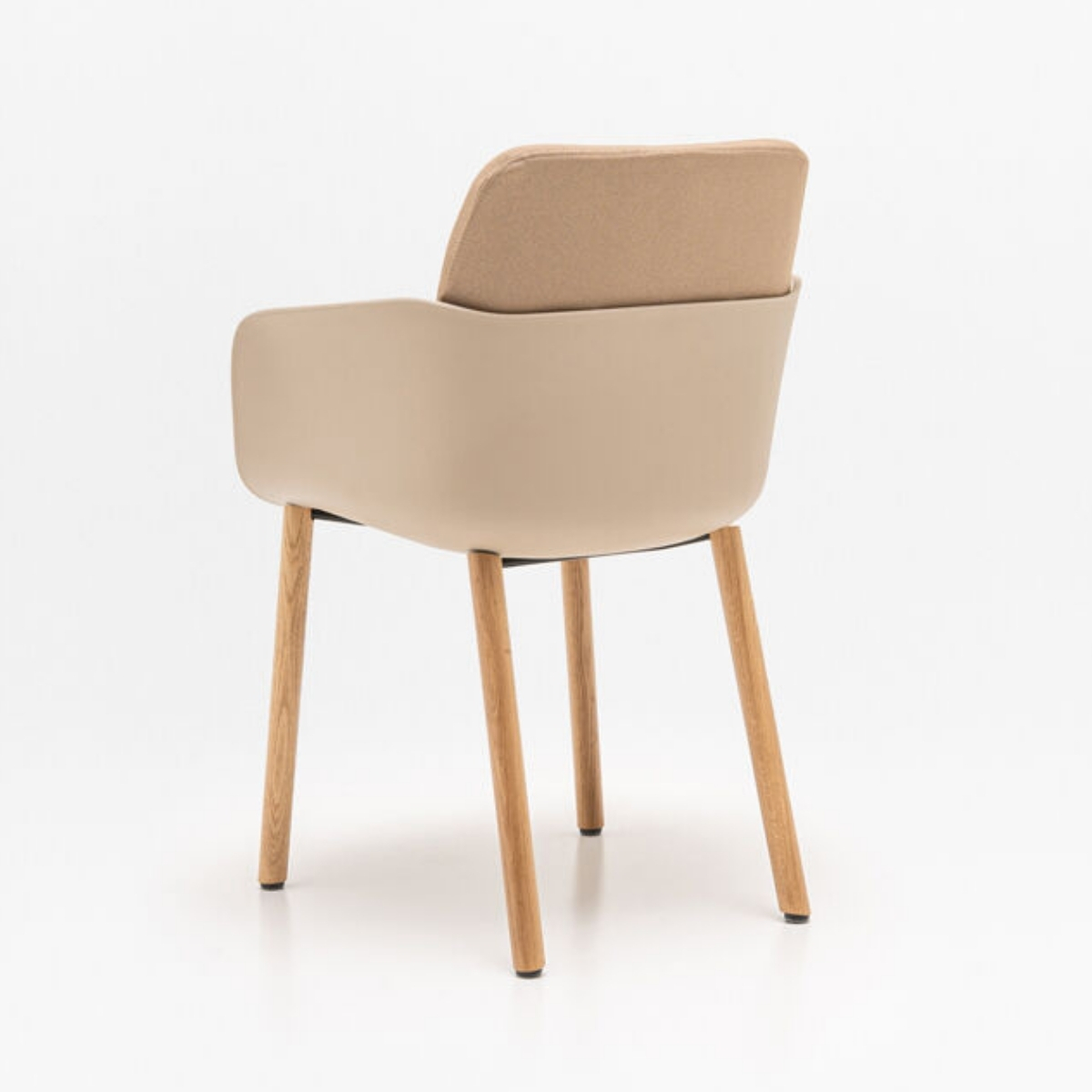 Chaise_polyvalente_pieds_bois_bureau