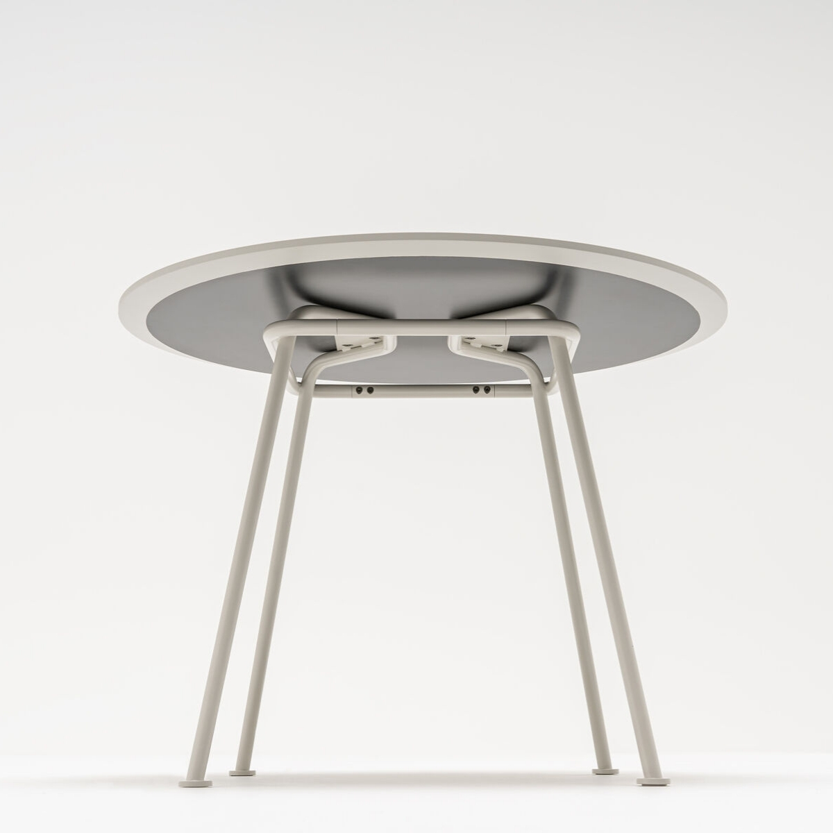 Table_cafétéria_ronde_100_cm_fonctionnelle