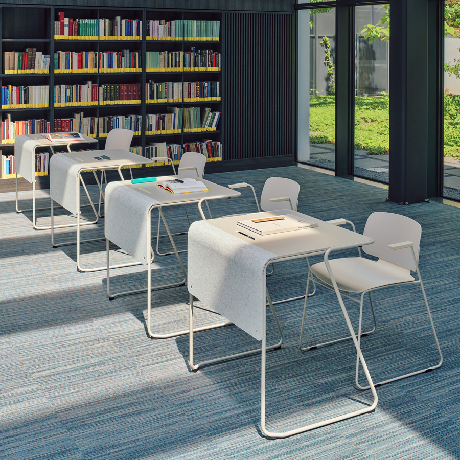 Table de formation empilable avec voile de fond acoustique