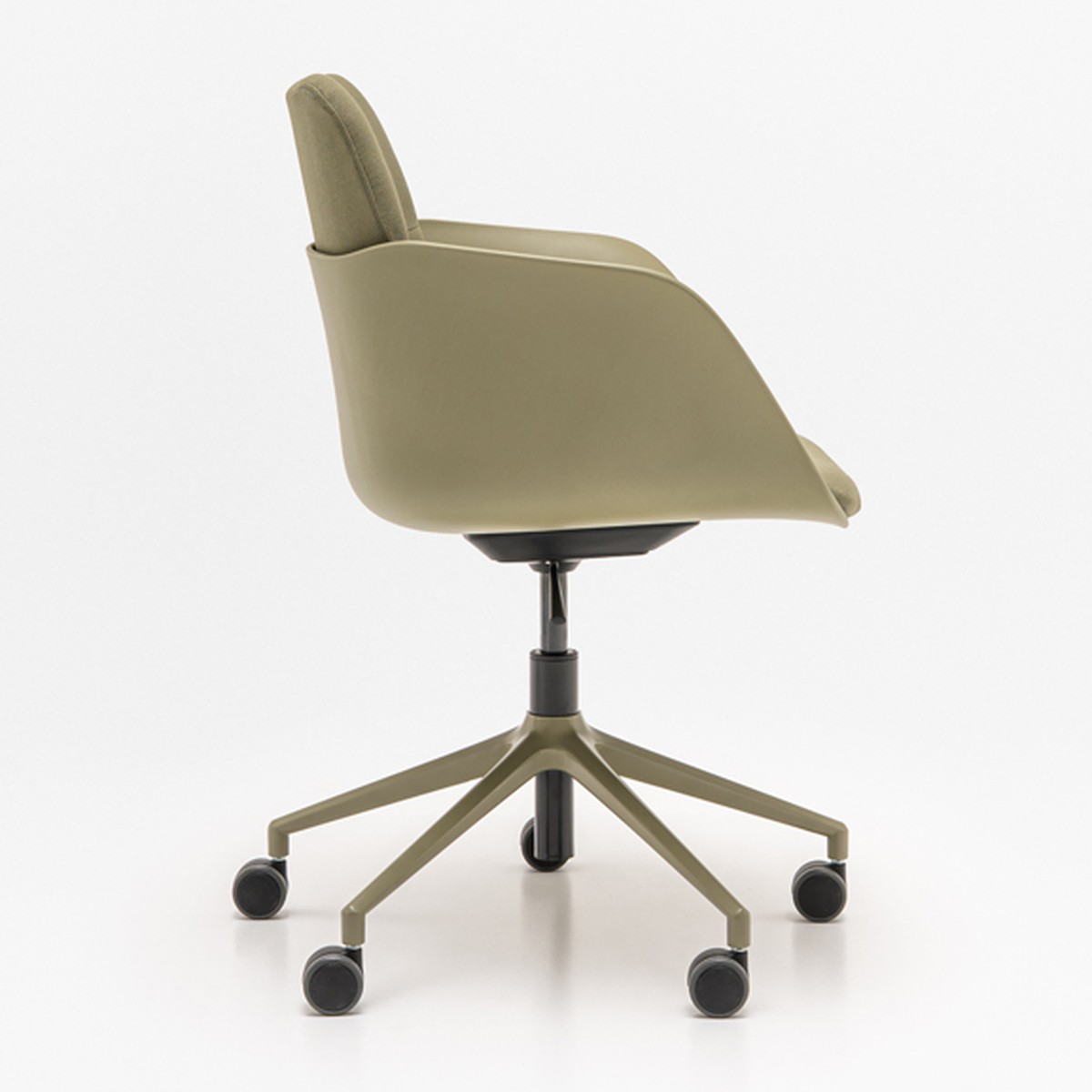 Fauteuil de réunion Senda réglable en hauteur, coloris olive, vue de profil