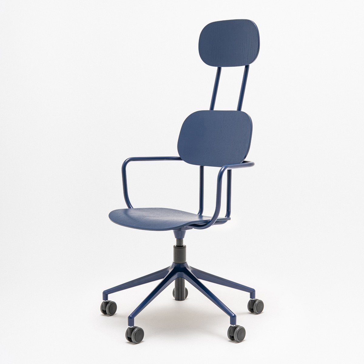 Chaise réglable New School en contreplaqué bleu avec appui-tête et accoudoirs
