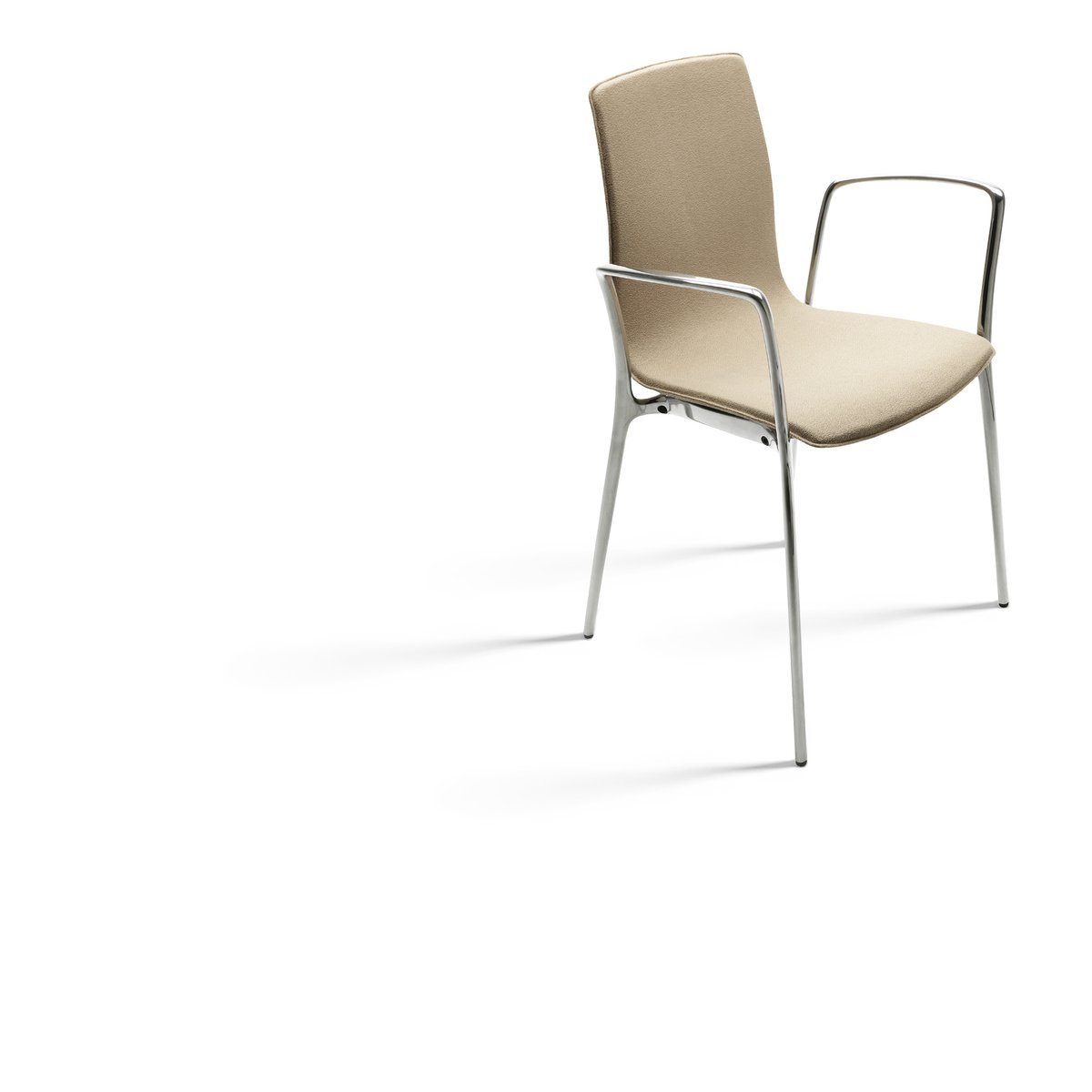 Chaise de réunion Gorka tapissée beige avec accoudoirs et piètement poli