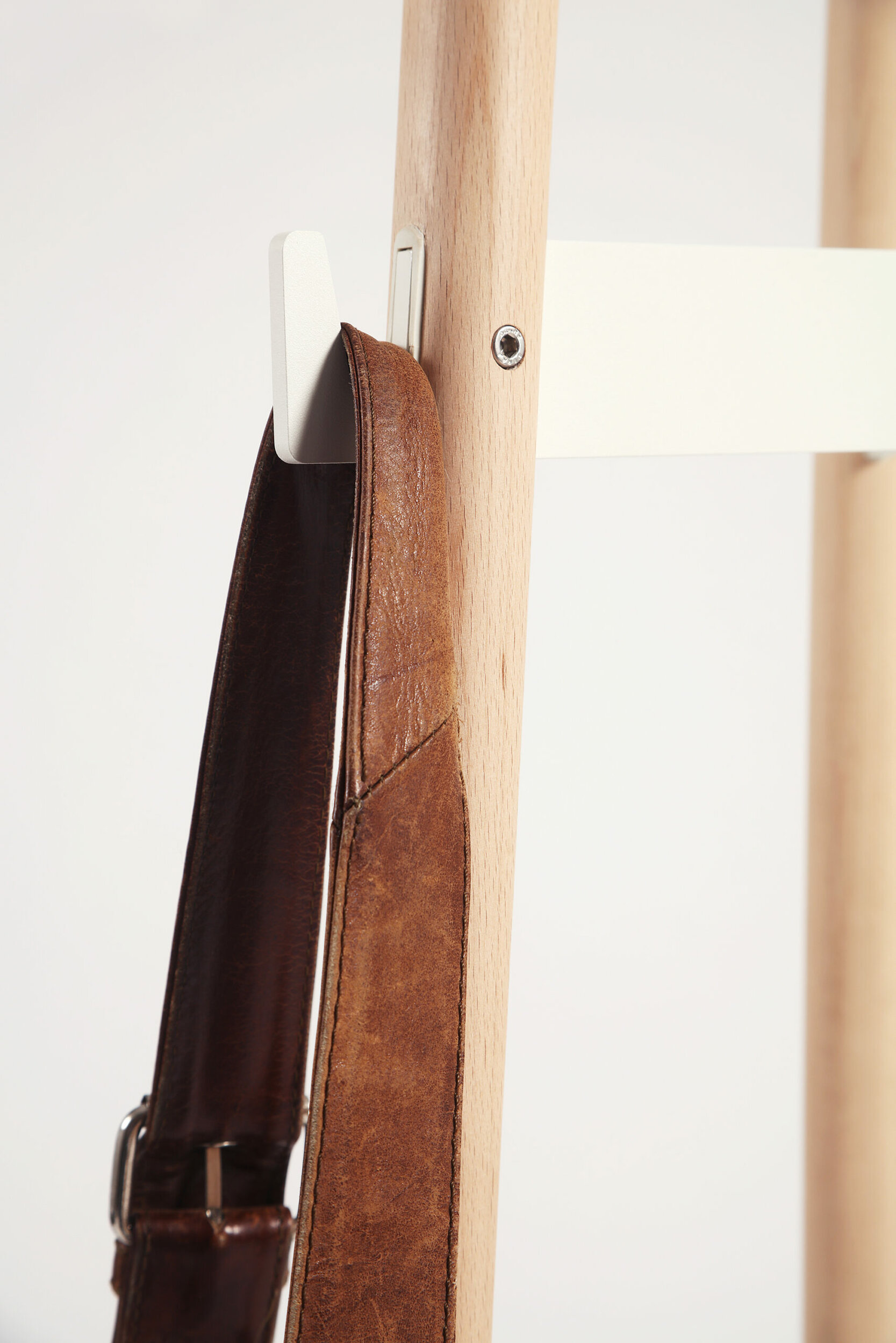 m114-collection-coat-stand-lagranja-studio-Forc-F-sil-HR-n10-scaled