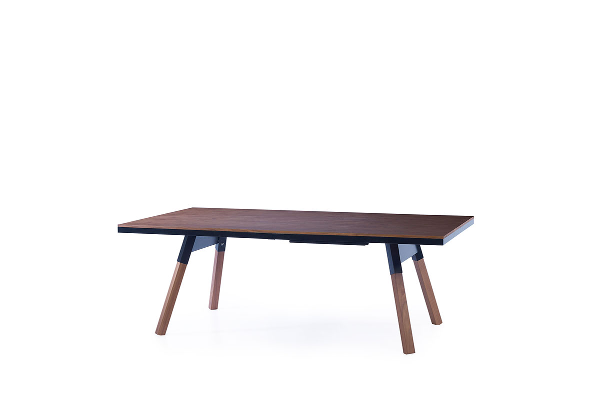 YandM_220_walnut_black_01