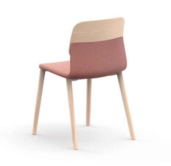 chaise design en bois tapissée klik