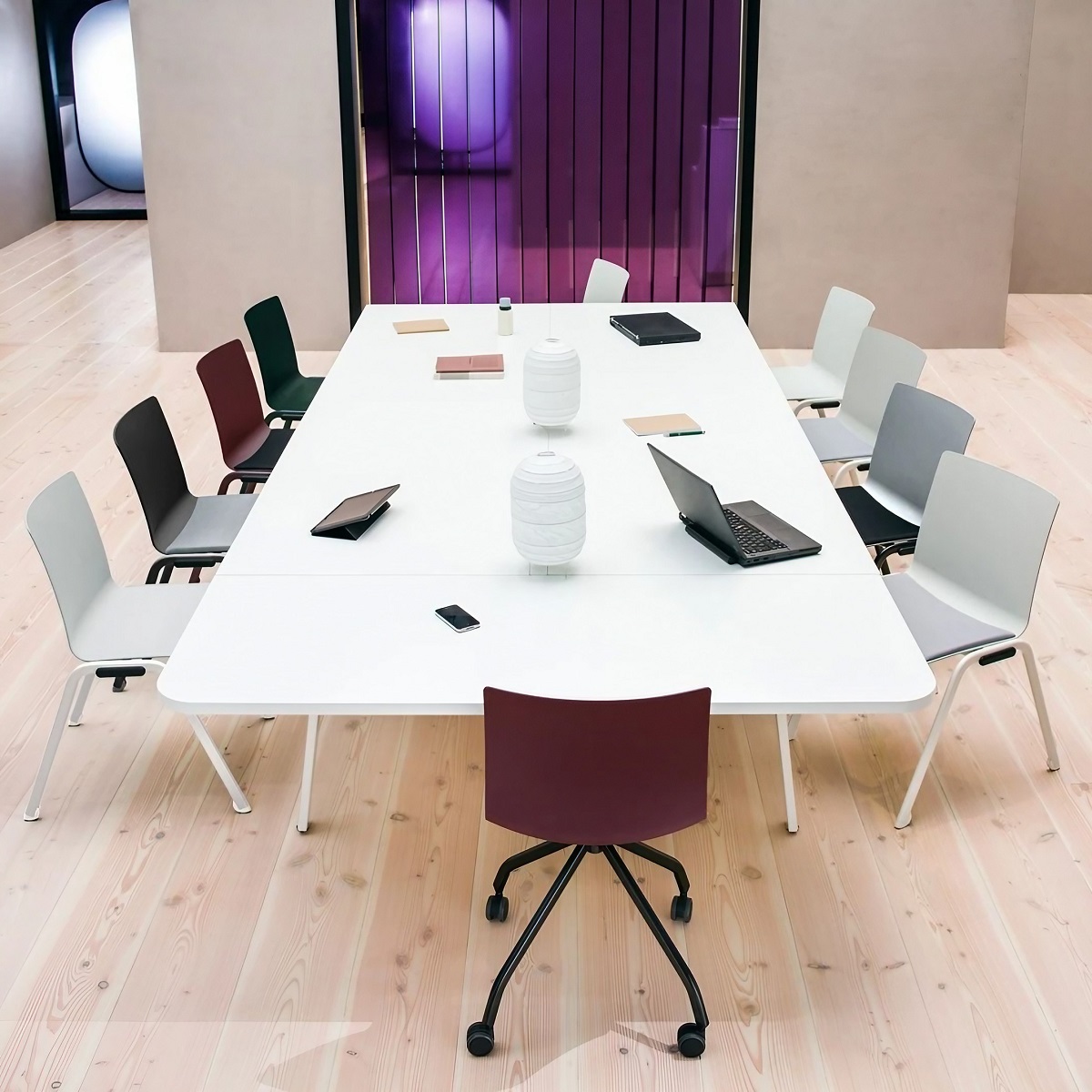 Chaises de réunion ou formation empilable