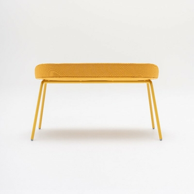 Banc_tapissé_piètement_métallique