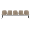 Grandes_chaises_plastiques_poutre_5_places