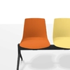 Chaise_poutre_multicolore_orange