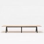 table-reunion-bois-pietement-noir.jpeg