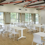 Chaise_empilable_pas_cher_design