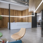 Bureau_avec_banque_accueil_longue