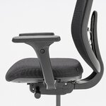 Accoudoir 4D à manchette souple et mécanisme synchrone sous lassise de la chaise de bureau Ollie