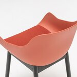 Coussin dassise tapissé dans la coque brique à accoudoirs, vue de dessus