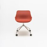 Fauteuil de conférence Baltic Remix brique sur étoile en aluminium poli à roulettes, vue de face