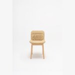 Chaise Baltic 2 Soft Duo tapissée jaune sur pieds en hêtre naturel, vue de face