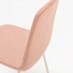 Détail du dos tapissé de la chaise de réunion Ulti et de son pied en acier