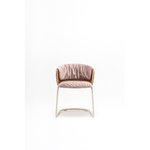 Chaise de réunion rose à piètement luge beige et dossier chêne, vue de face