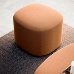 Pouf_simple_design_orange