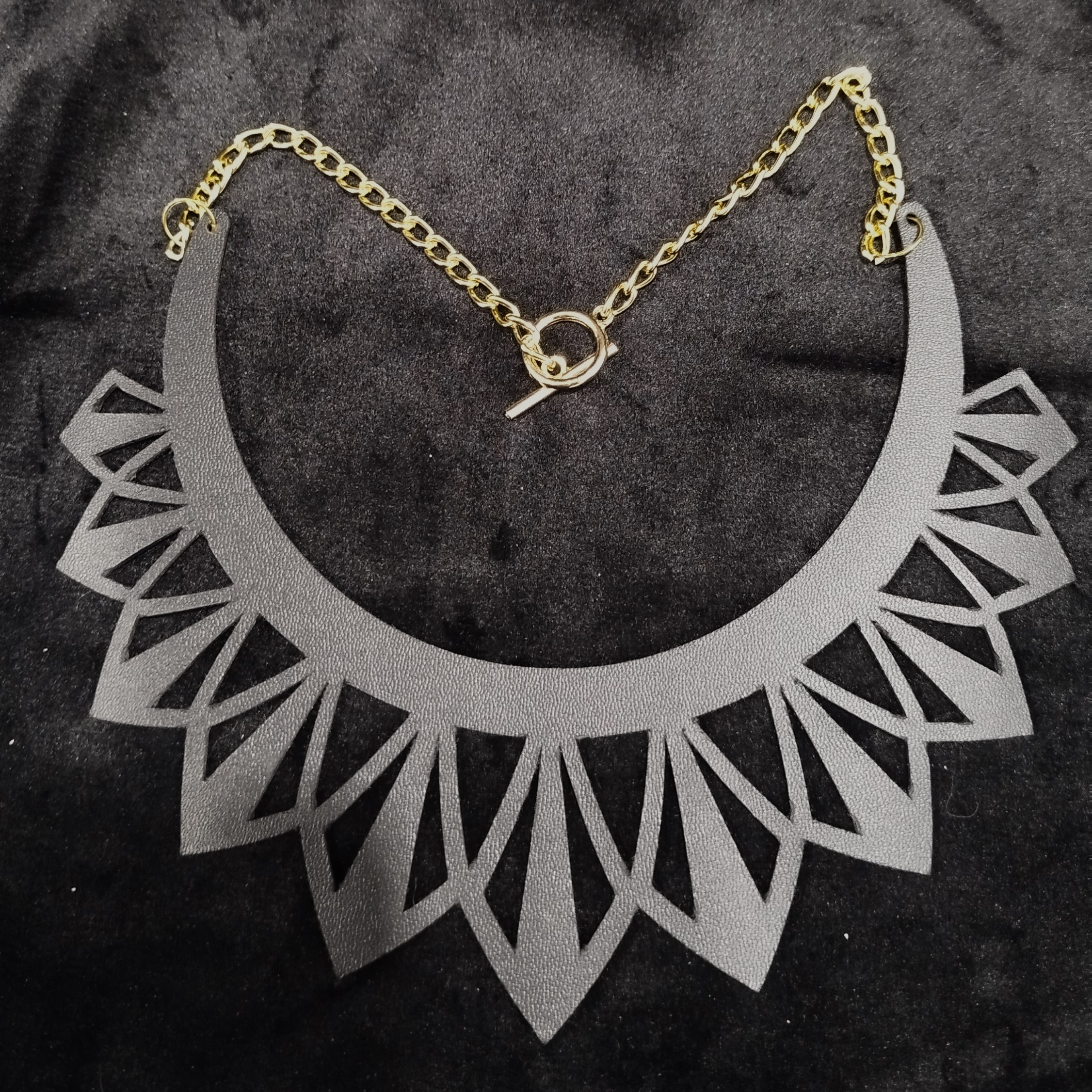 Moonbeam Atelier parure Amazone collier noir