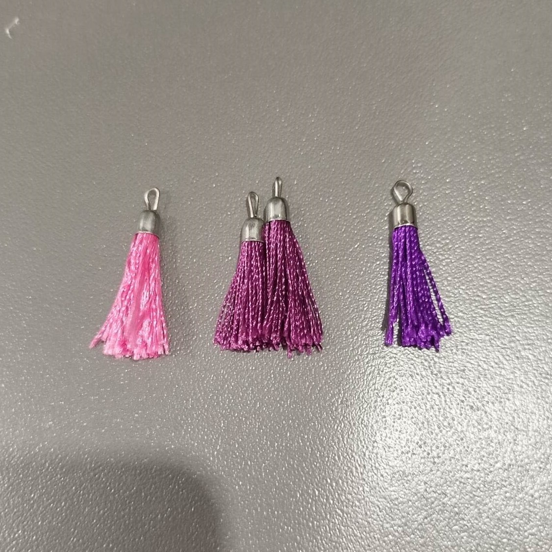 Pompoms franges rose violet