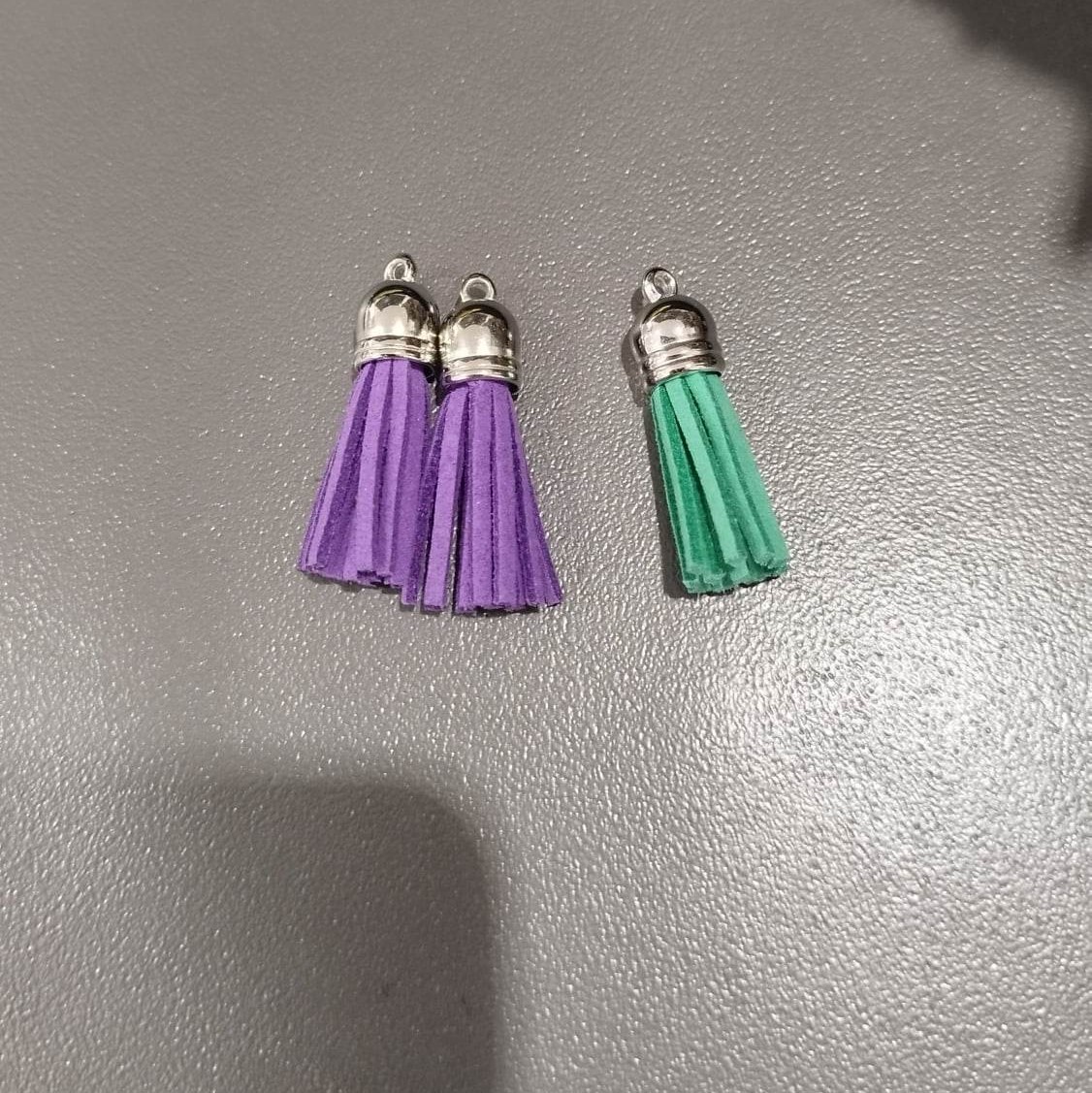 Pompoms violet vert