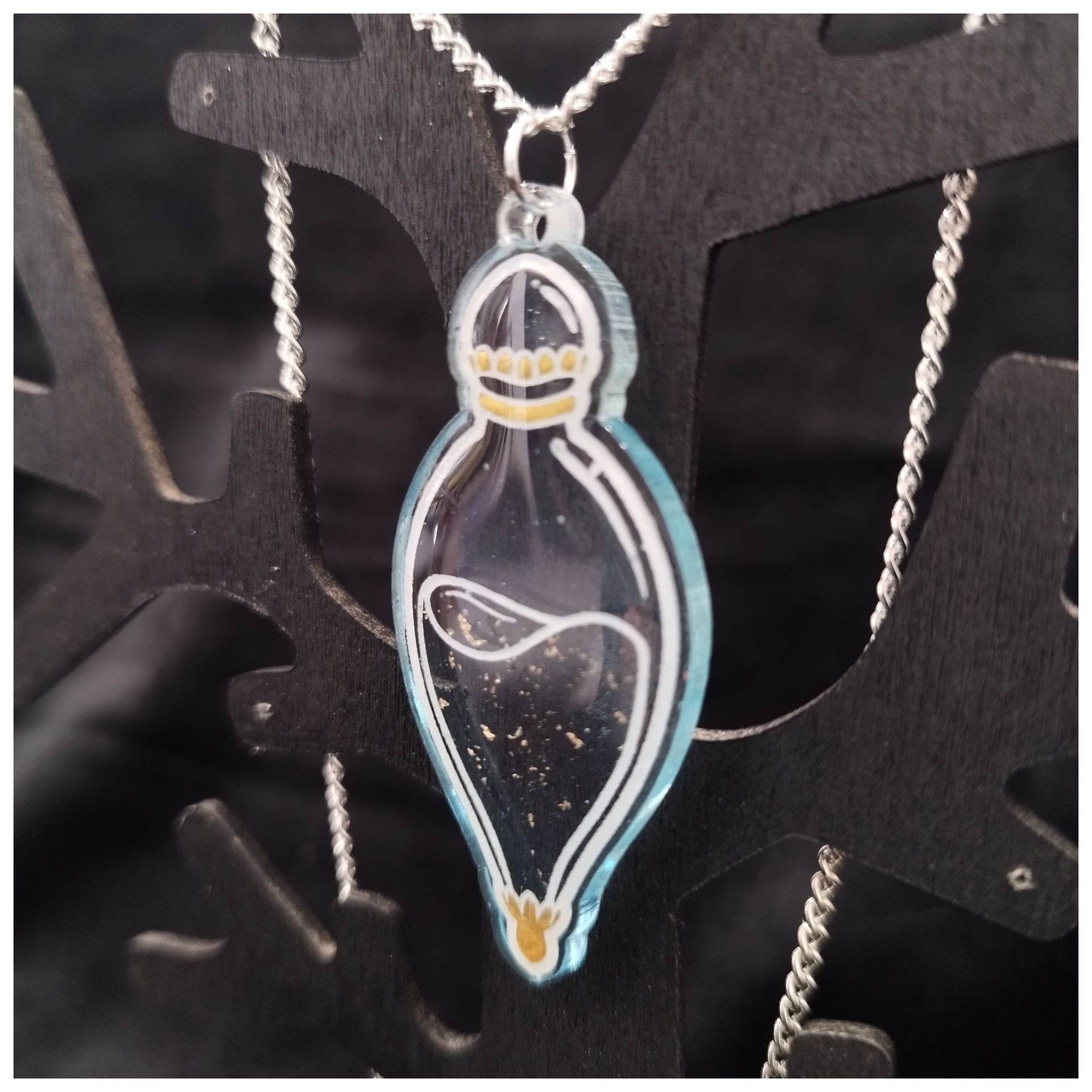 Moonbeam Atelier collier resine potion