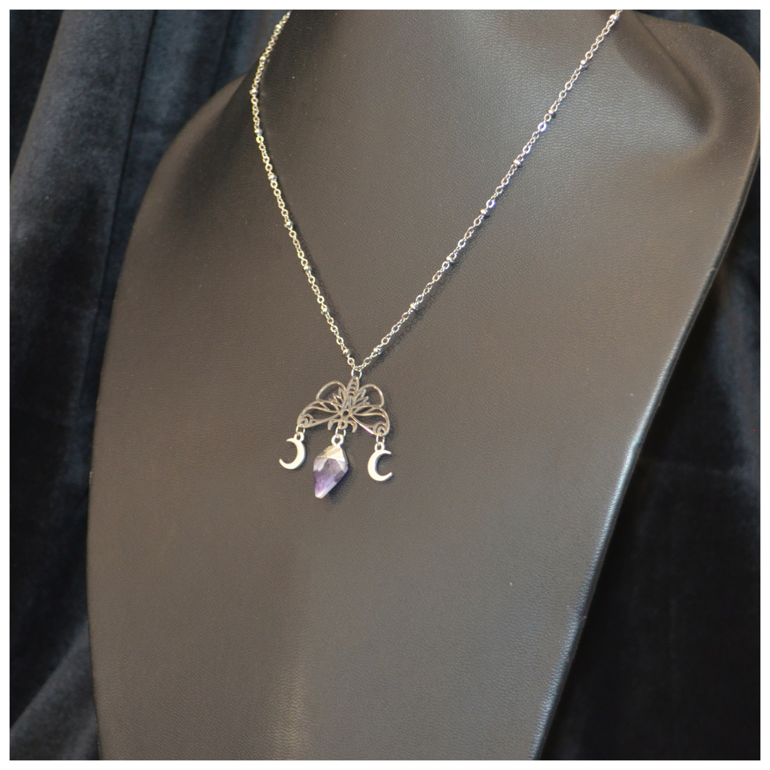 Moonbeam Atelier sphinx lunaire