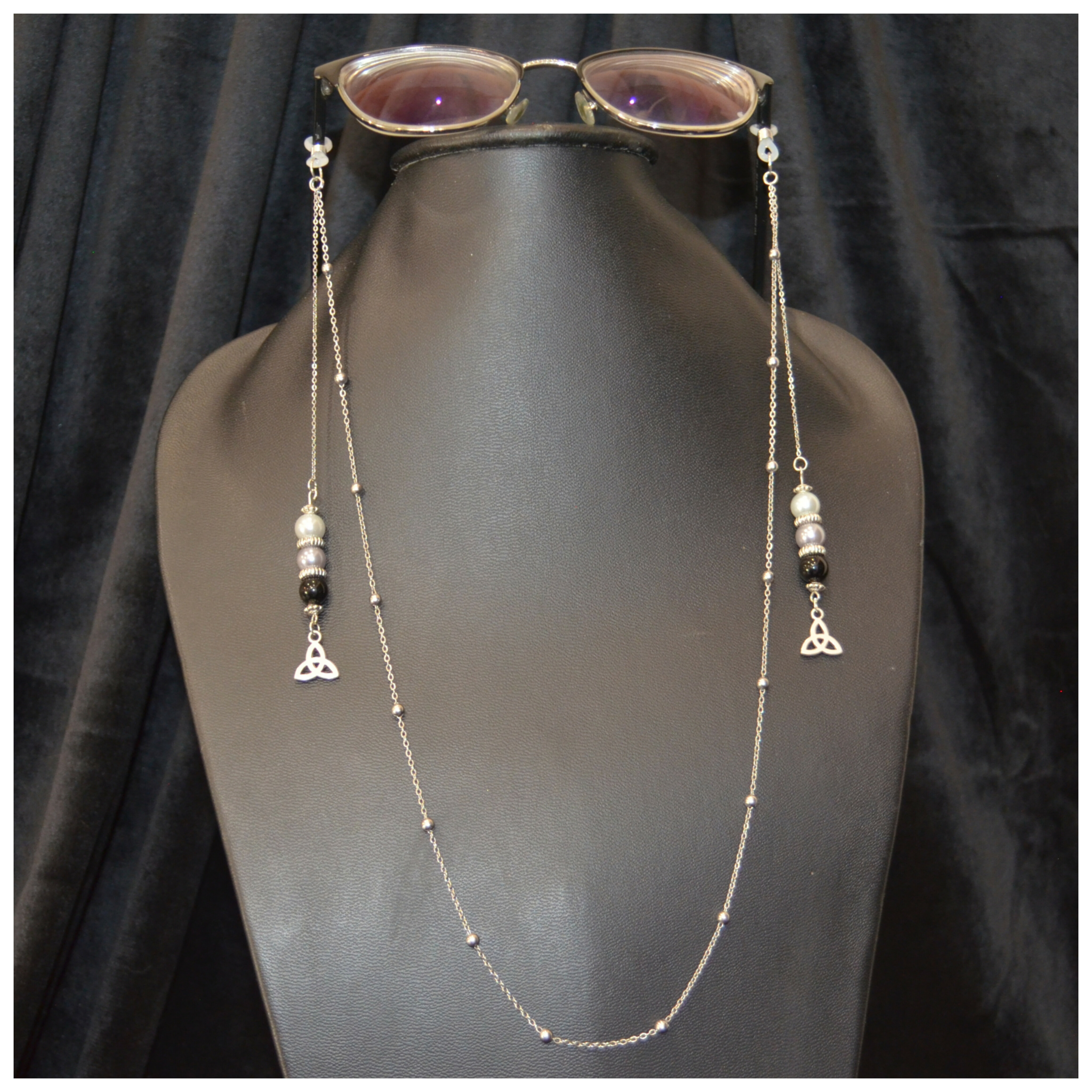 Moonbeam Atelier chaine lunettes