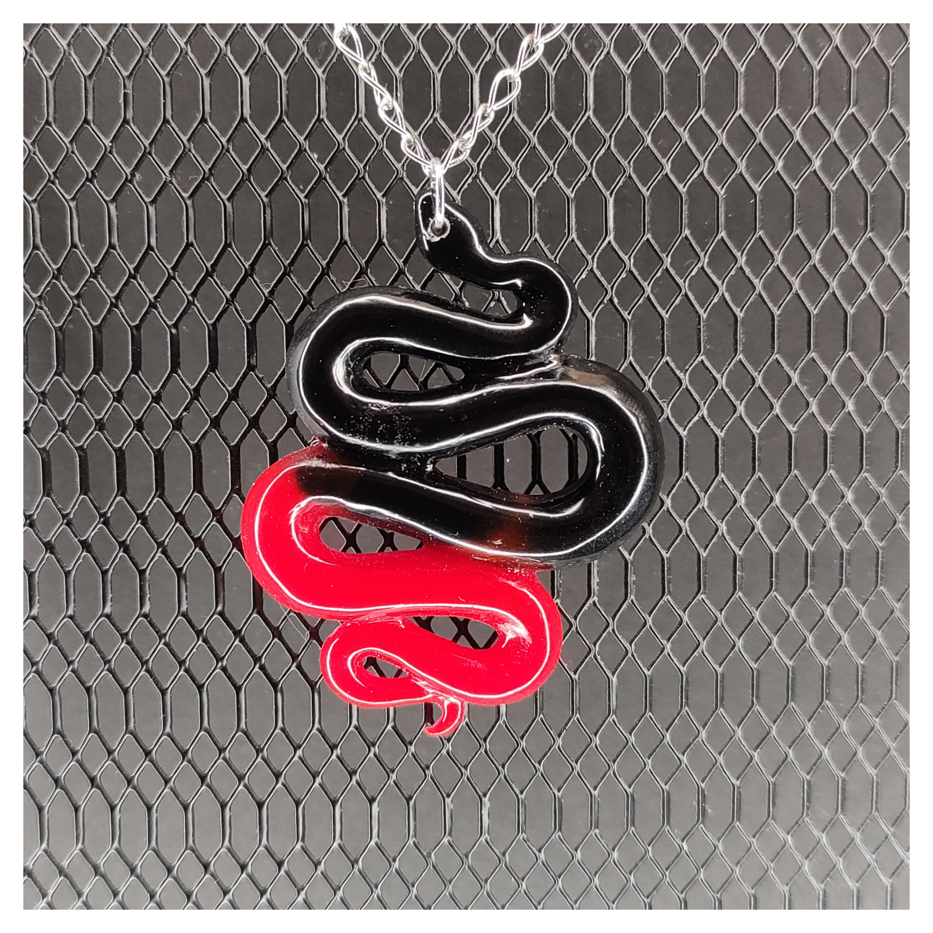 Moonbeam Atelier résine pendentif serpent