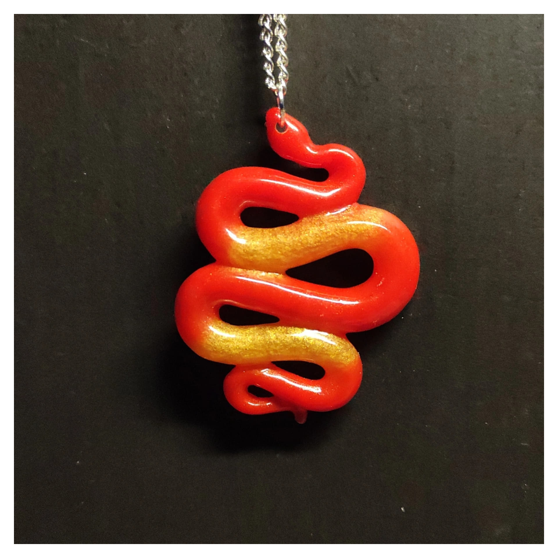 Moonbeam Atelier résine pendentif serpent