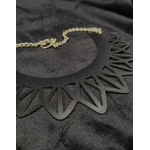 Moonbeam Atelier parure Amazonia collier noir close up
