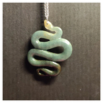 Moonbeam Atelier résine pendentif serpent
