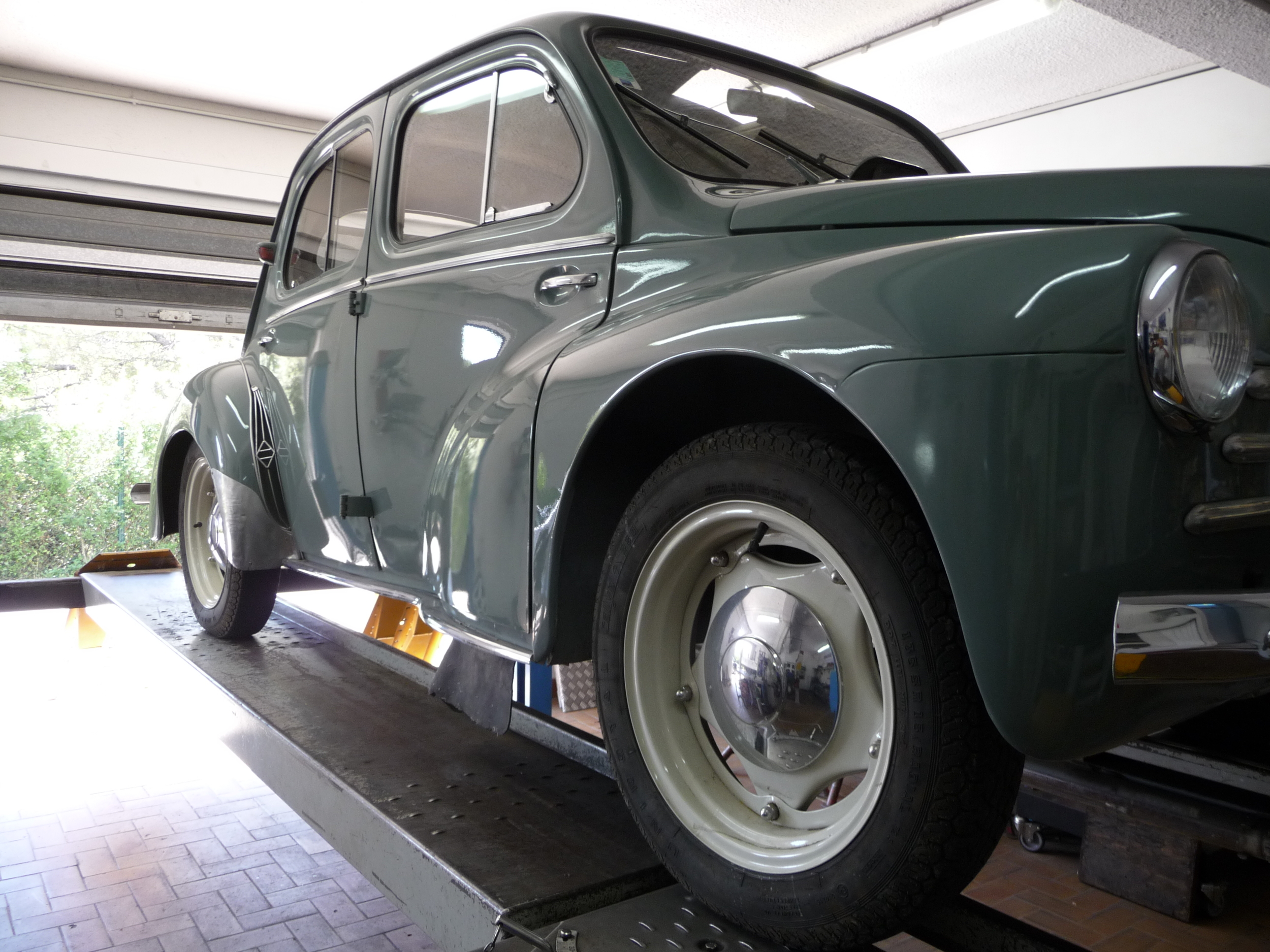 4cv renault 3