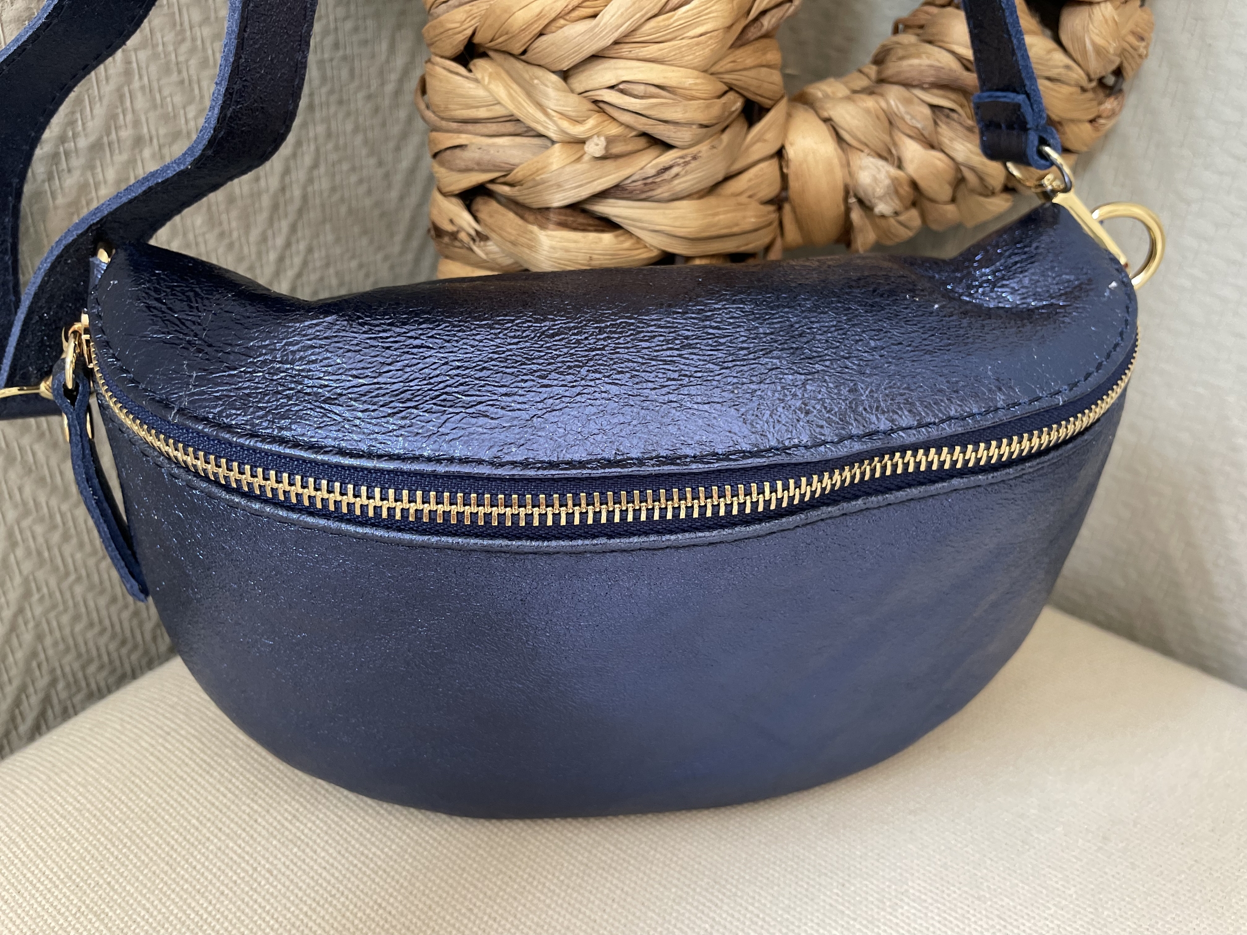 Sac banane cuir bleu irisé  (9)