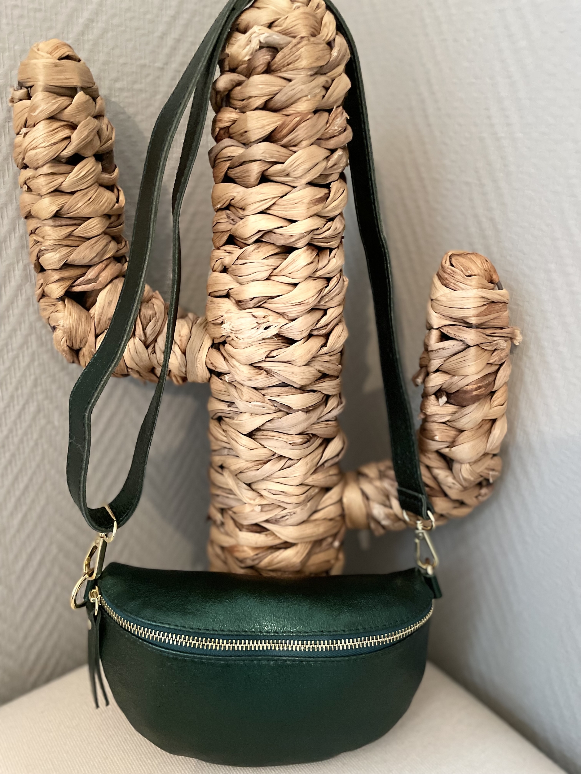 Sac banane cuir vert sapin (10)