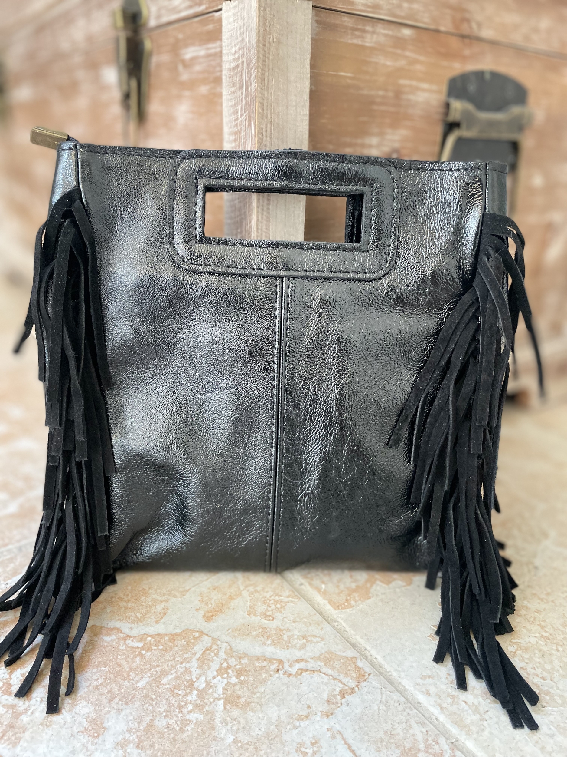 Sac noir bohème cuir lisse et franges nubuck (1)