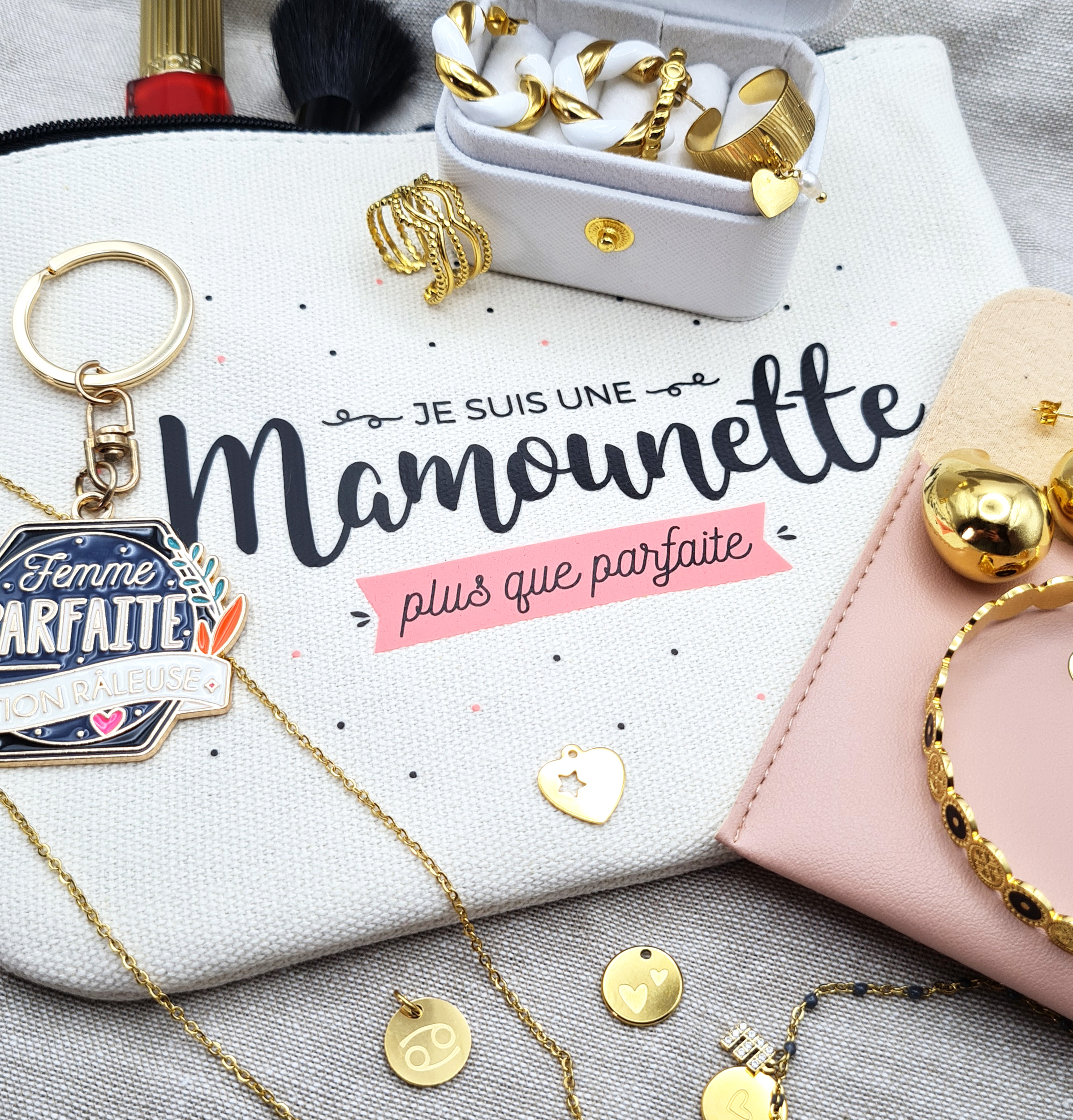 trousse-maquillage-mamounette-plus-que-parfaite-olympe-bijoux-femme-acier-inoxydable-creoles-bracelets-joncs-boucles-d-oreilles3